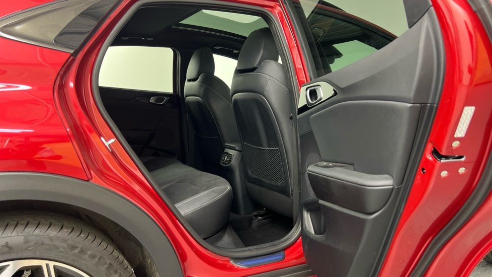 Used Kia XCeed 2023 for sale - 76871859: Photo 25