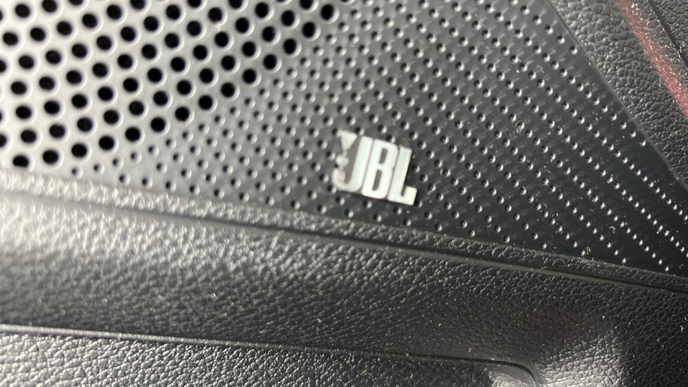 Used Kia XCeed 2023 for sale - 76871859: Photo 36