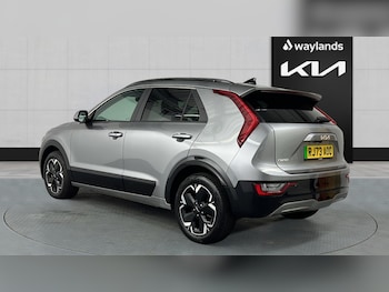 Used Kia Niro 2023 for sale - 76361750: Photo