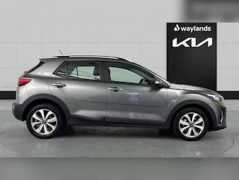 Used Kia Stonic 2023 for sale - 79485079: Photo