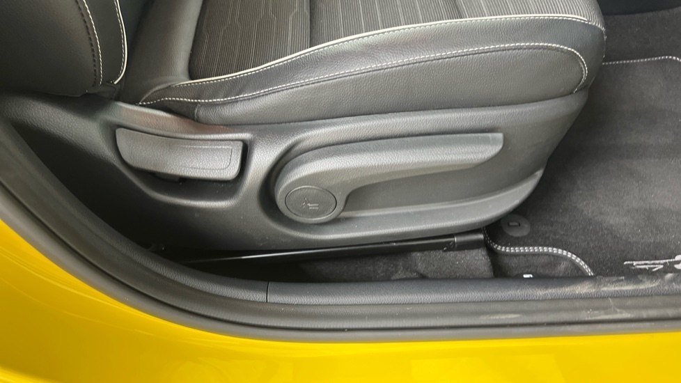 Used Kia Stonic 2023 for sale - 77893966: Photo 21