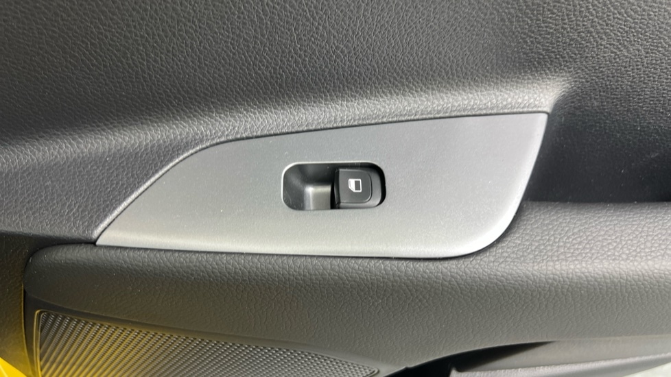 Used Kia Stonic 2023 for sale - 77893966: Photo 25