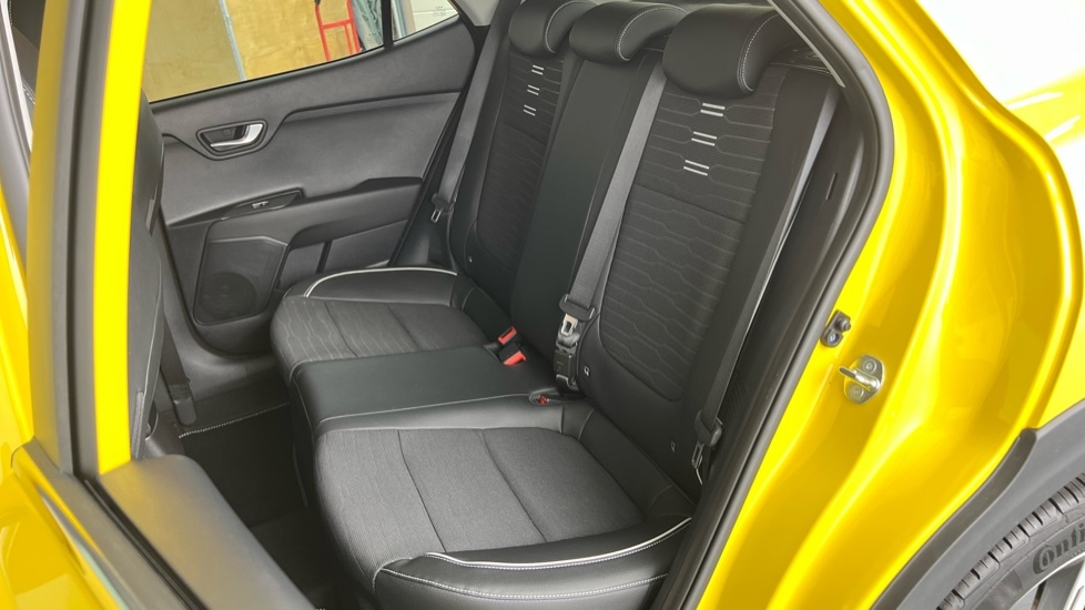 Used Kia Stonic 2023 for sale - 77893966: Photo 31