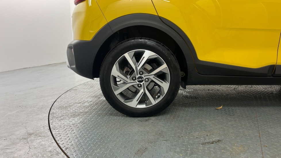 Used Kia Stonic 2023 for sale - 77893966: Photo 51