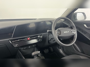 Used Kia Niro 2024 for sale - 78762072: Photo
