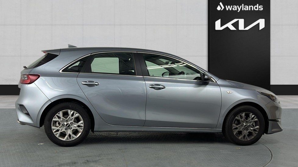 Used Kia Ceed 2025 for sale - 77480210: Photo 4