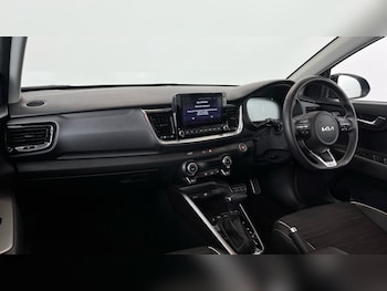 Used Kia Stonic 2025 for sale - 75486528: Photo