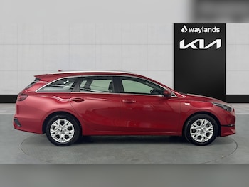 Used Kia Ceed 2025 for sale - 79217122: Photo