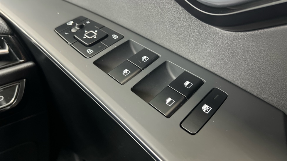 Used Kia Niro 2023 for sale - 77232112: Photo 28