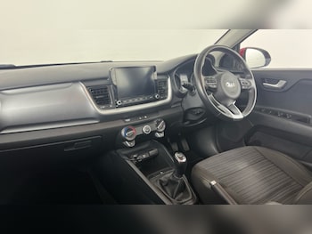 Used Kia Stonic 2021 for sale - 78140461: Photo