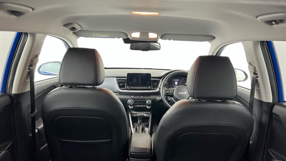 Used Kia Stonic 2023 for sale - 77685632: Photo 15