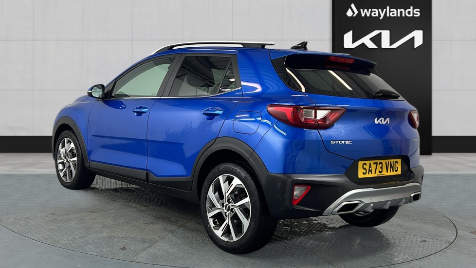 Used Kia Stonic 2023 for sale - 77685632: Photo 2