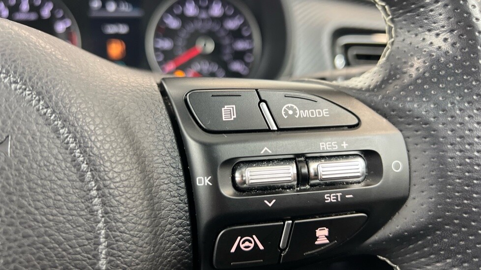 Used Kia Stonic 2023 for sale - 77685632: Photo 29