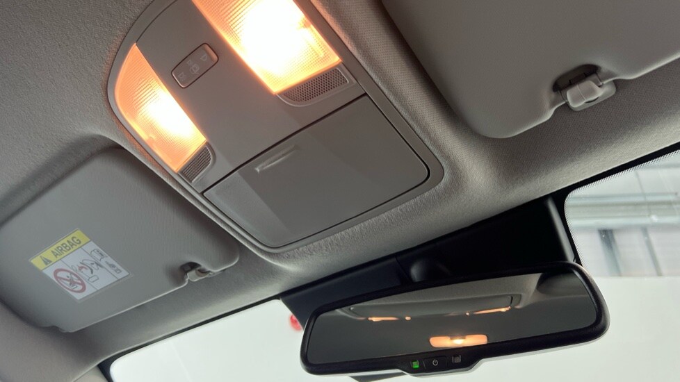 Used Kia Stonic 2023 for sale - 77685632: Photo 41