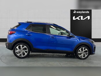 Used Kia Stonic 2023 for sale - 77685632: Photo