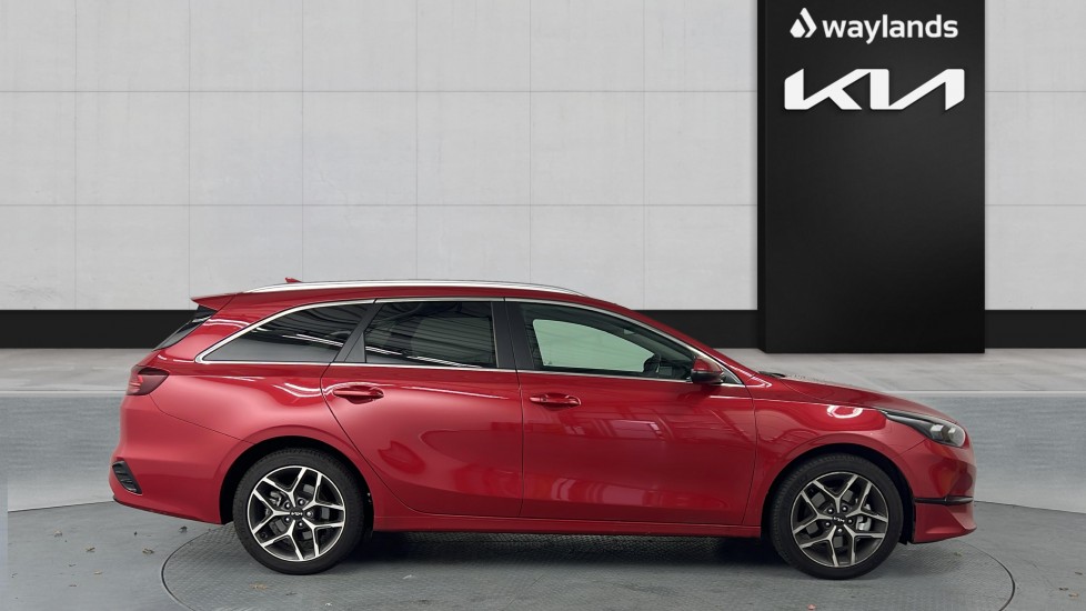 Used Kia Ceed 2025 for sale - 76869701: Photo 1