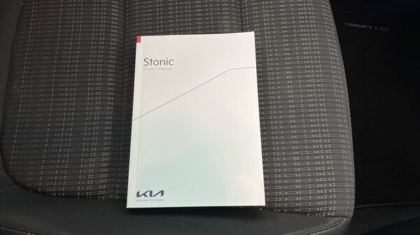 Used Kia Stonic 2023 for sale - 76008325: Photo 11