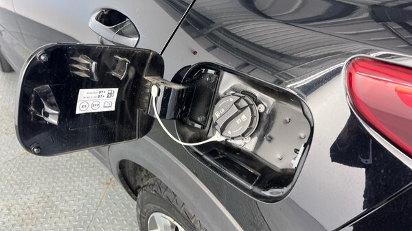 Used Kia Stonic 2023 for sale - 76008325: Photo 16