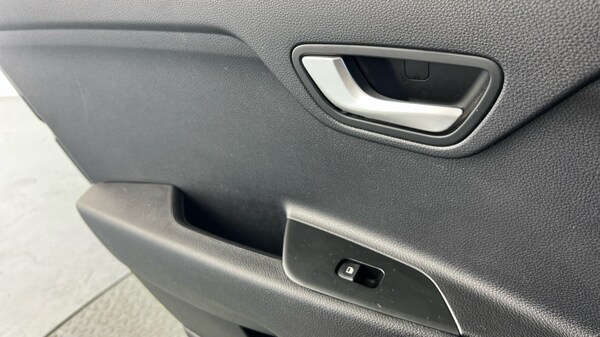Used Kia Stonic 2023 for sale - 76008325: Photo 18