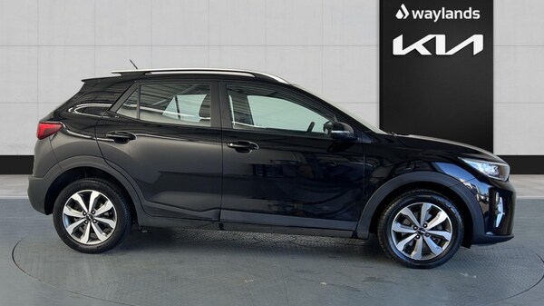 Used Kia Stonic 2023 for sale - 76008325: Photo 4