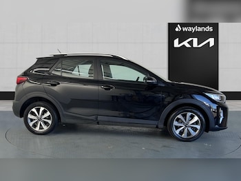 Used Kia Stonic 2023 for sale - 76008325: Photo 4