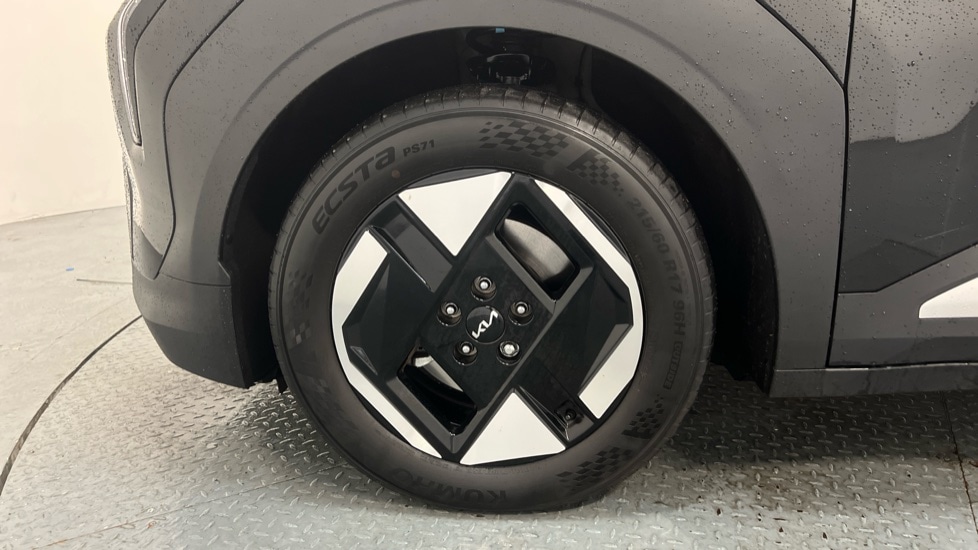 Used Kia EV3 2025 for sale - 76873120: Photo 15