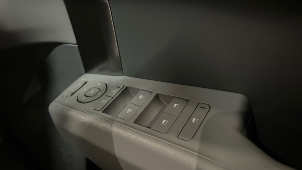 Used Kia EV3 2025 for sale - 76873120: Photo 35