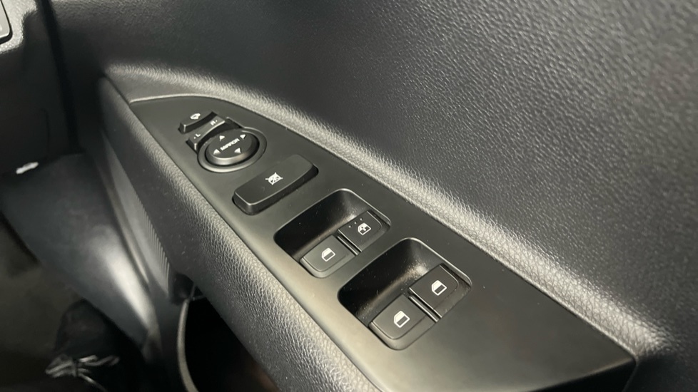 Used Kia Stonic 2022 for sale - 77178071: Photo 24