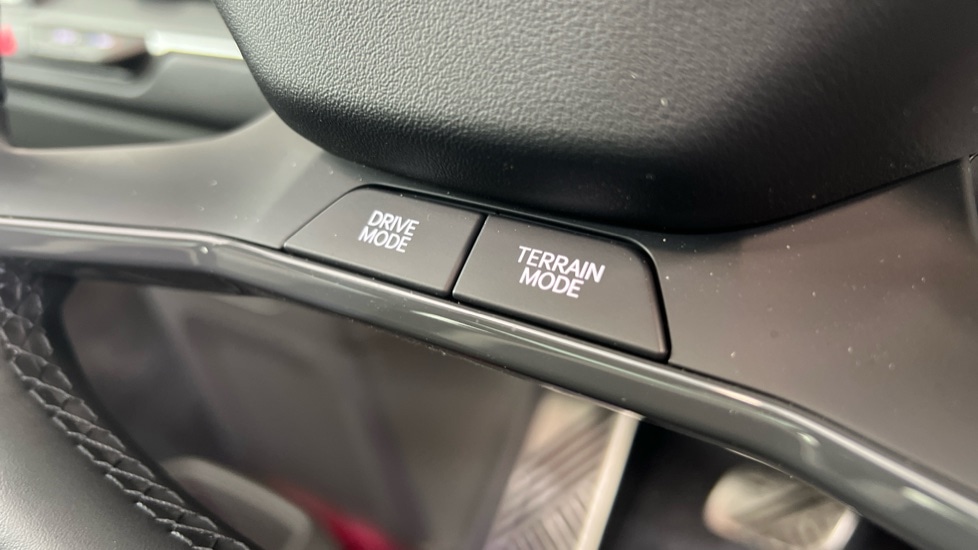 Used Kia EV9 2024 for sale - 76062302: Photo 26
