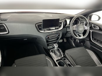 Used Kia Ceed 2025 for sale - 76869880: Photo