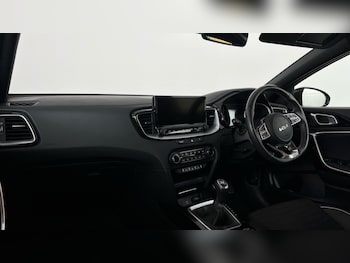 Used Kia Ceed 2024 for sale - 77545262: Photo