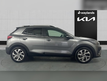 Used Kia Stonic 2024 for sale - 78246771: Photo