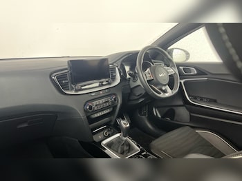 Used Kia XCeed 2023 for sale - 78763851: Photo