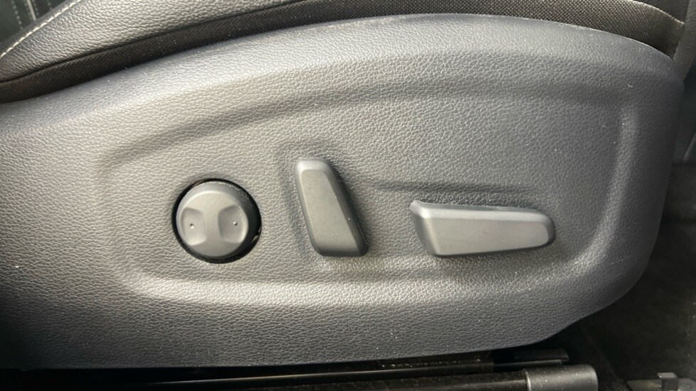 Used Kia XCeed 2023 for sale - 75776124: Photo 24