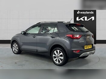 Used Kia Stonic 2022 for sale - 77018234: Photo