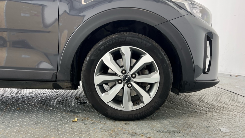 Used Kia Stonic 2022 for sale - 77018234: Photo 5