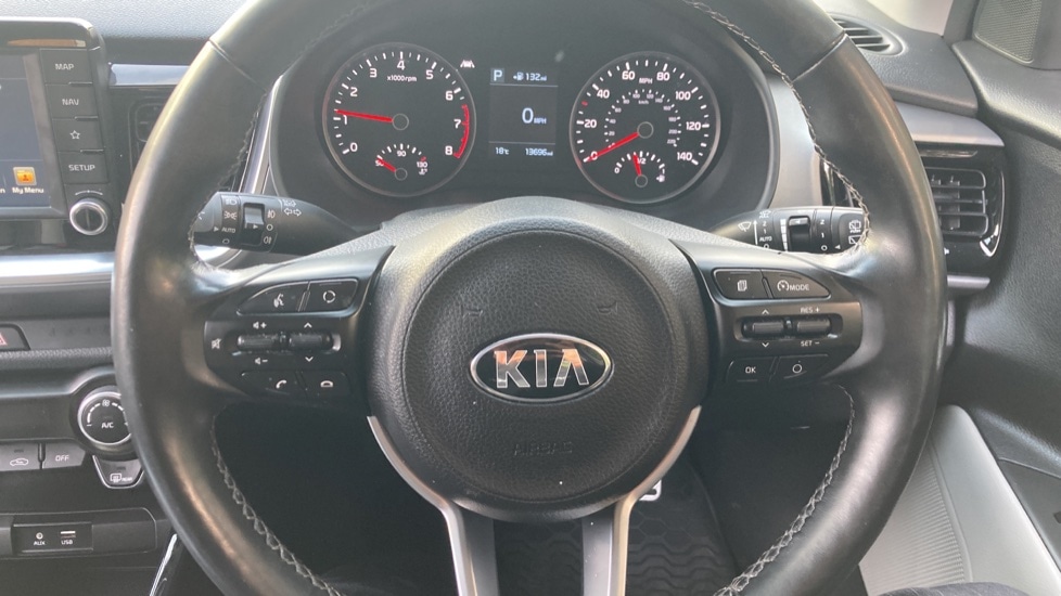 Used Kia Stonic 2019 for sale - 76796568: Photo 11
