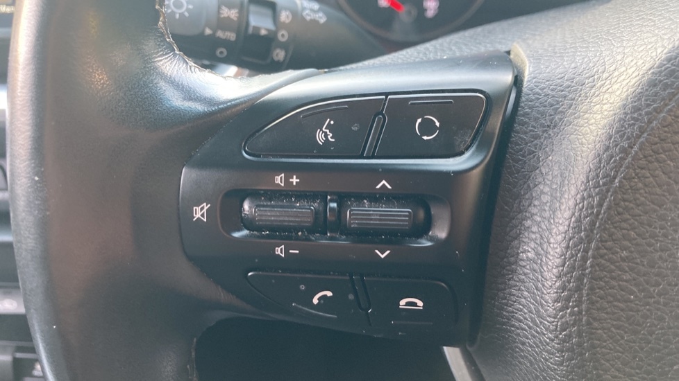 Used Kia Stonic 2019 for sale - 76796568: Photo 12