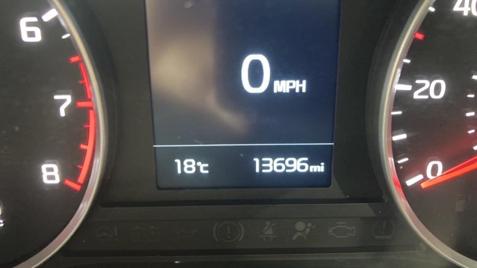 Used Kia Stonic 2019 for sale - 76796568: Photo 14