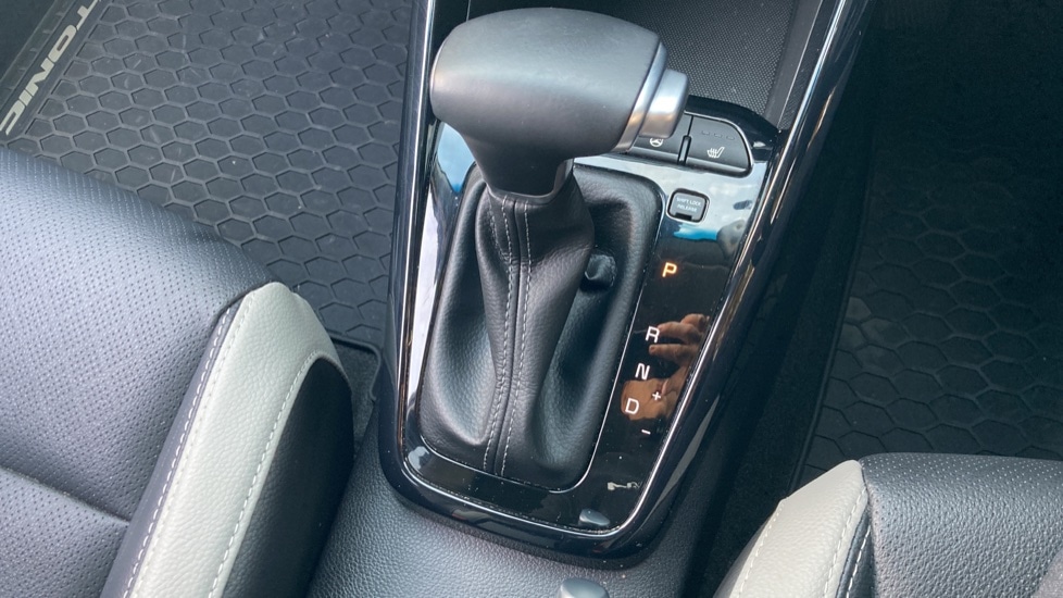 Used Kia Stonic 2019 for sale - 76796568: Photo 20