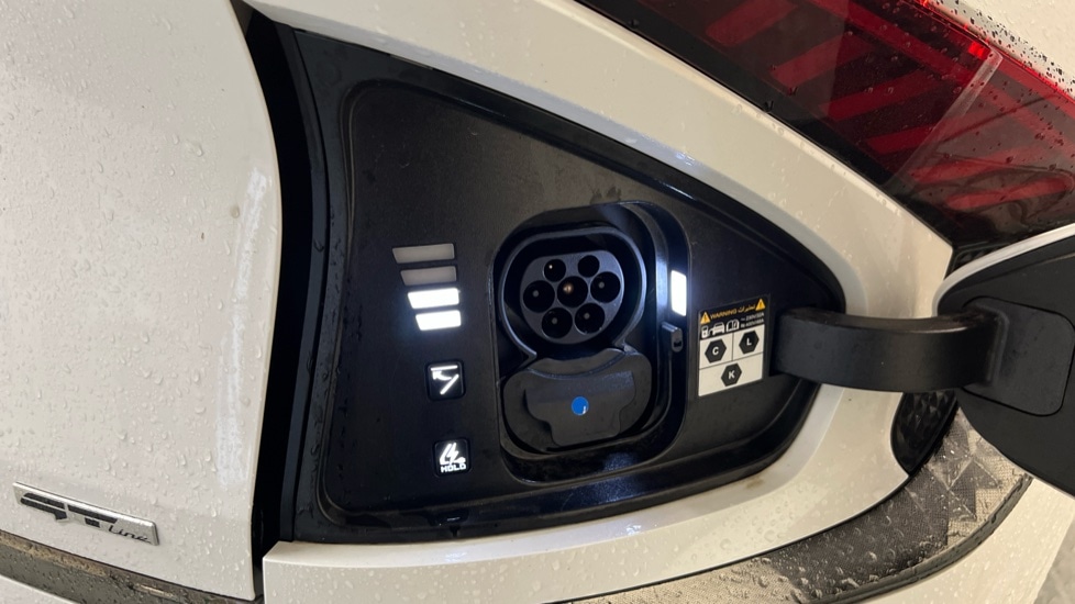 Used Kia EV6 2023 for sale - 76869882: Photo 14