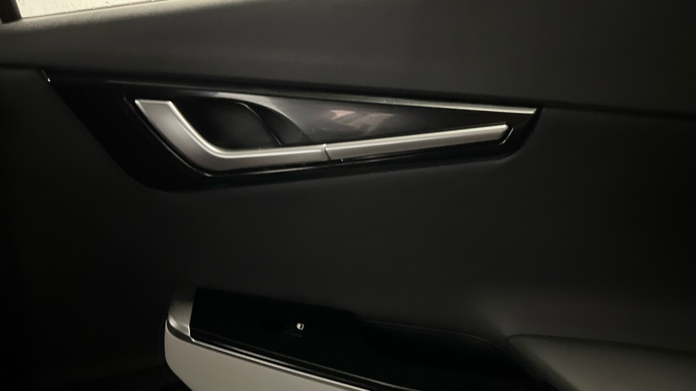 Used Kia EV6 2023 for sale - 76869882: Photo 19