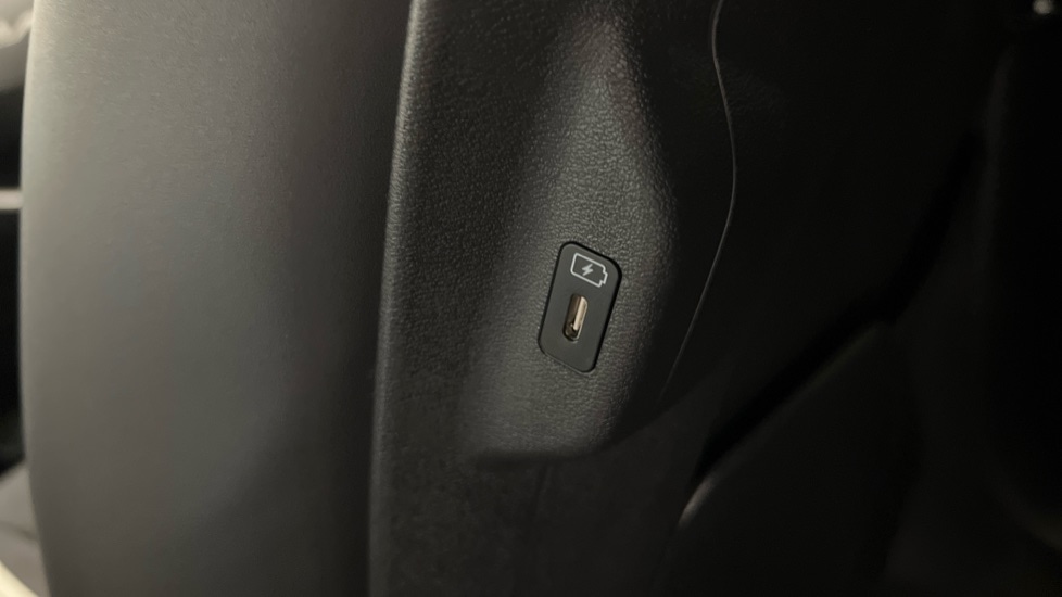 Used Kia EV6 2023 for sale - 76869882: Photo 21