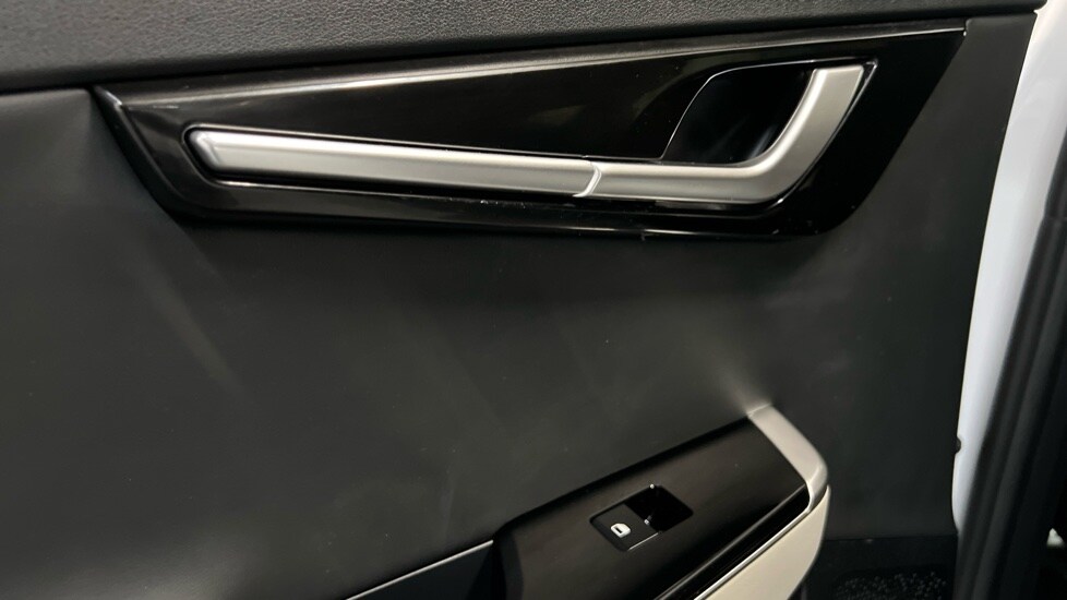 Used Kia EV6 2023 for sale - 76869882: Photo 22