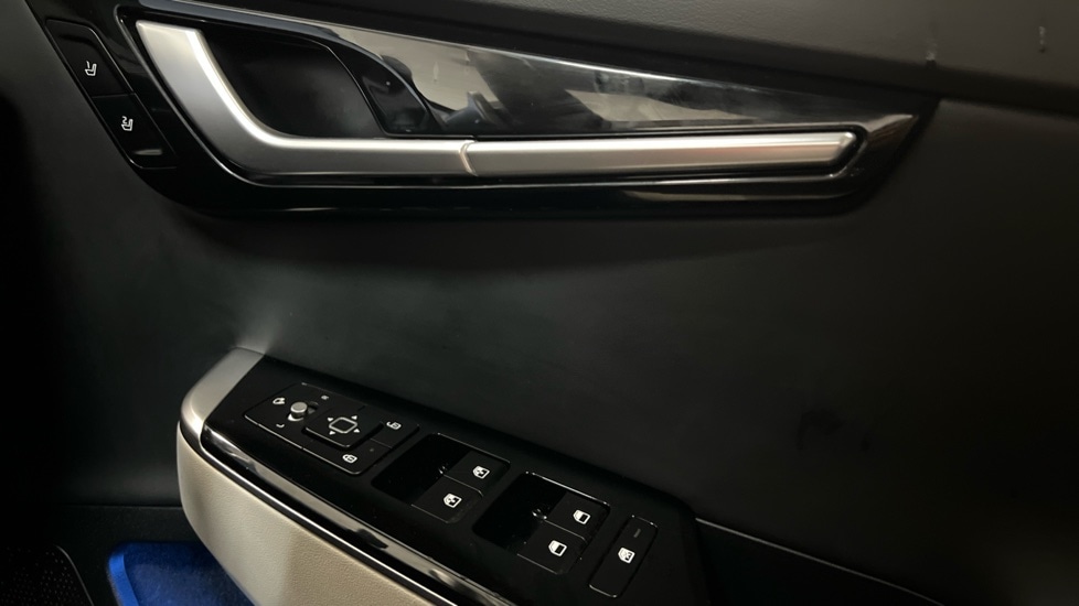 Used Kia EV6 2023 for sale - 76869882: Photo 34