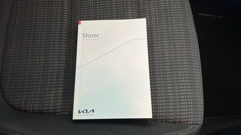 Used Kia Stonic 2023 for sale - 76609567: Photo 11
