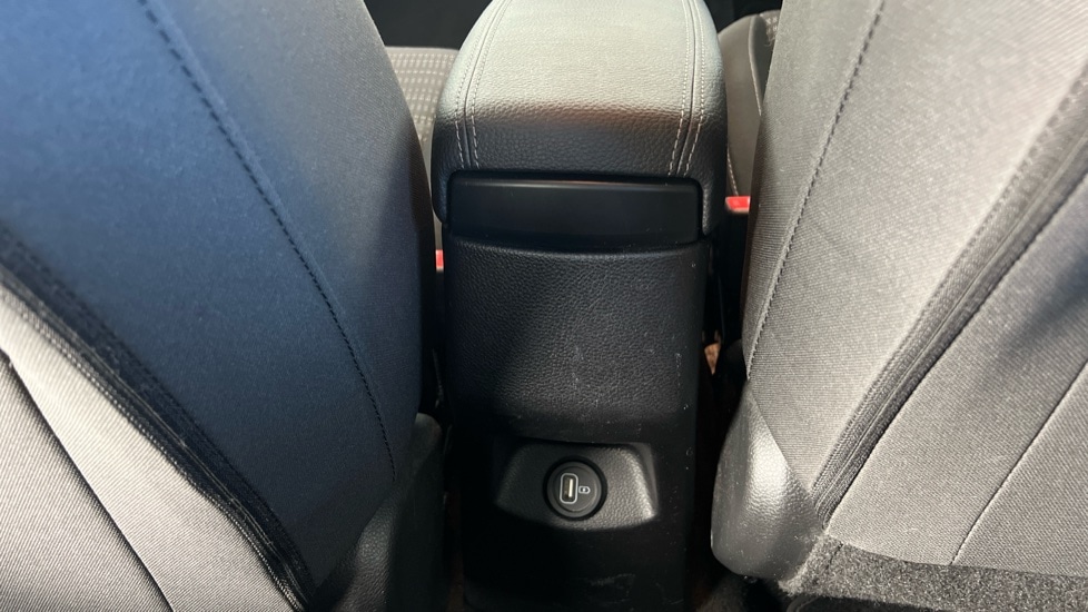 Used Kia Stonic 2023 for sale - 76609567: Photo 17