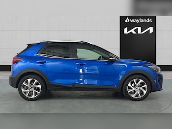 Used Kia Stonic 2023 for sale - 79007496: Photo
