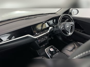 Used Kia Niro 2021 for sale - 77167329: Photo