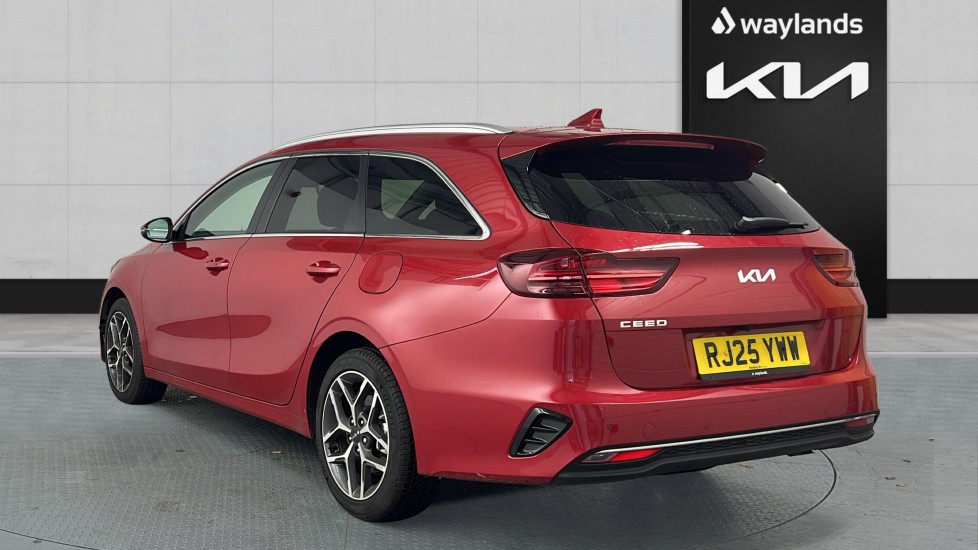 Used Kia Ceed 2025 for sale - 75959613: Photo 2